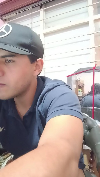 Alejandro42069 from Colombia