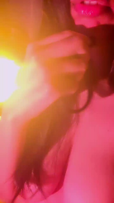 Aloneathome22 from Argentina