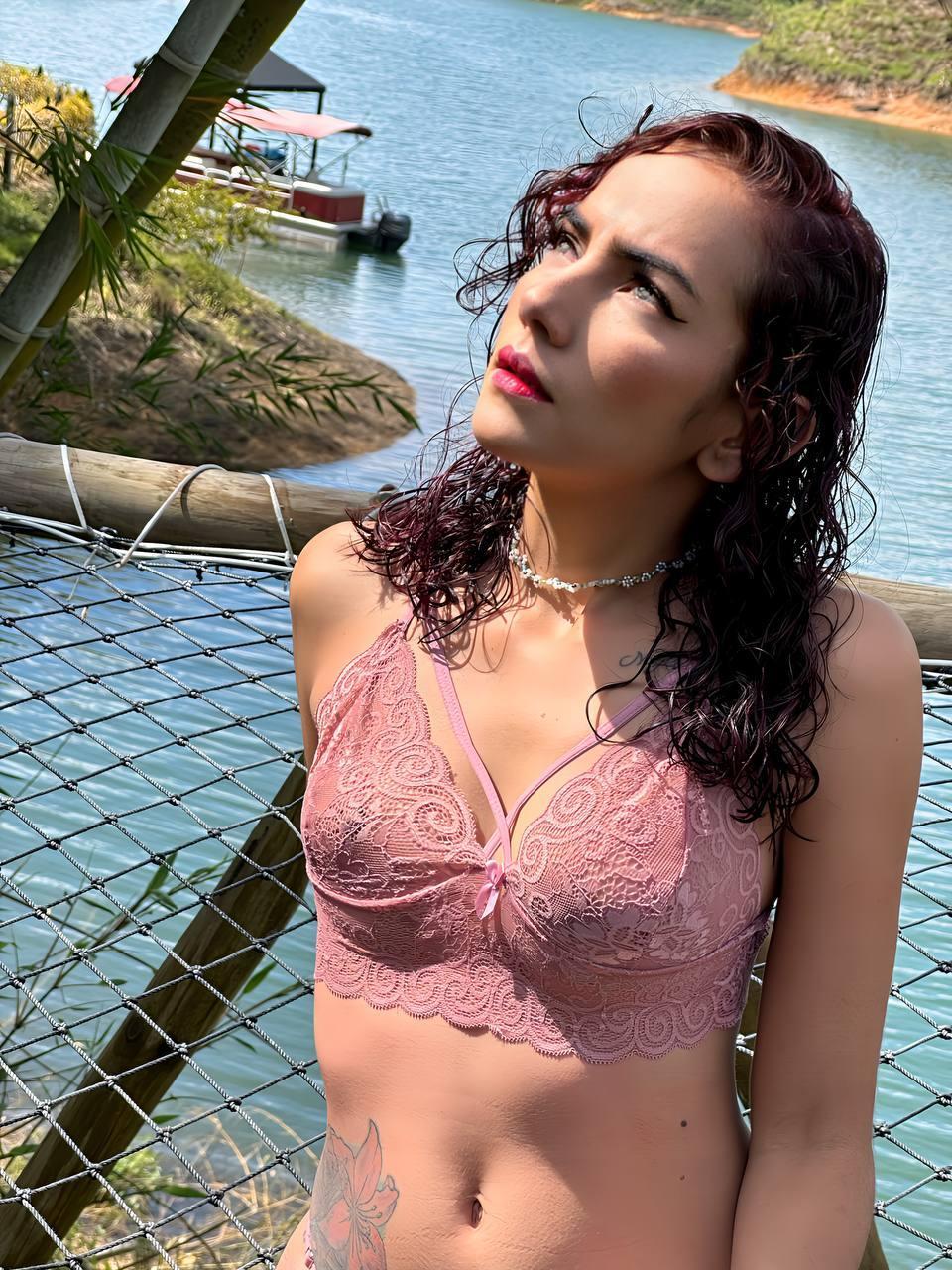 Amanda_Viloria from United States
