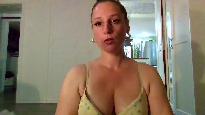Audreyhotty from Canada