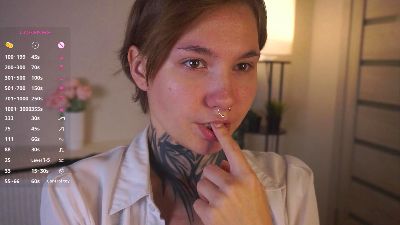 BeckyHallock from France