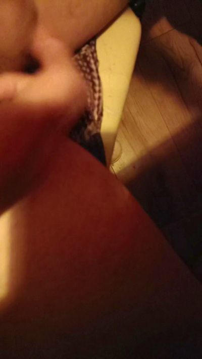 Curly69 from Chile