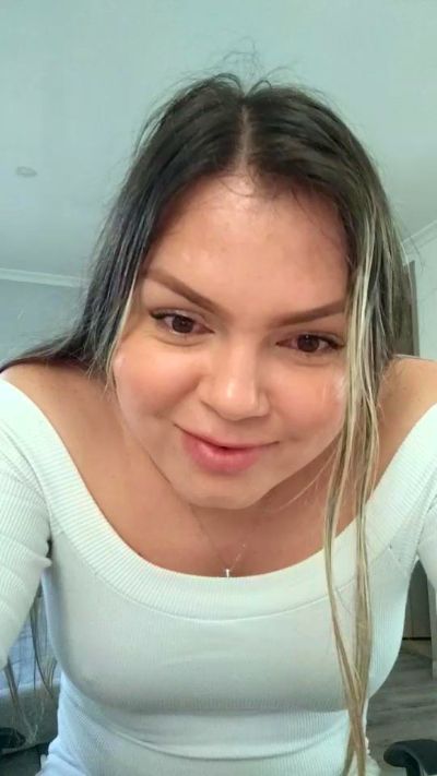 Cynthia94 from Colombia