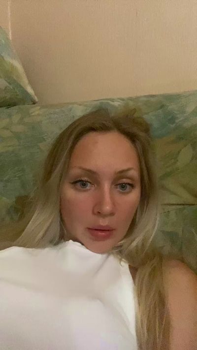 EmillyaW from Netherlands