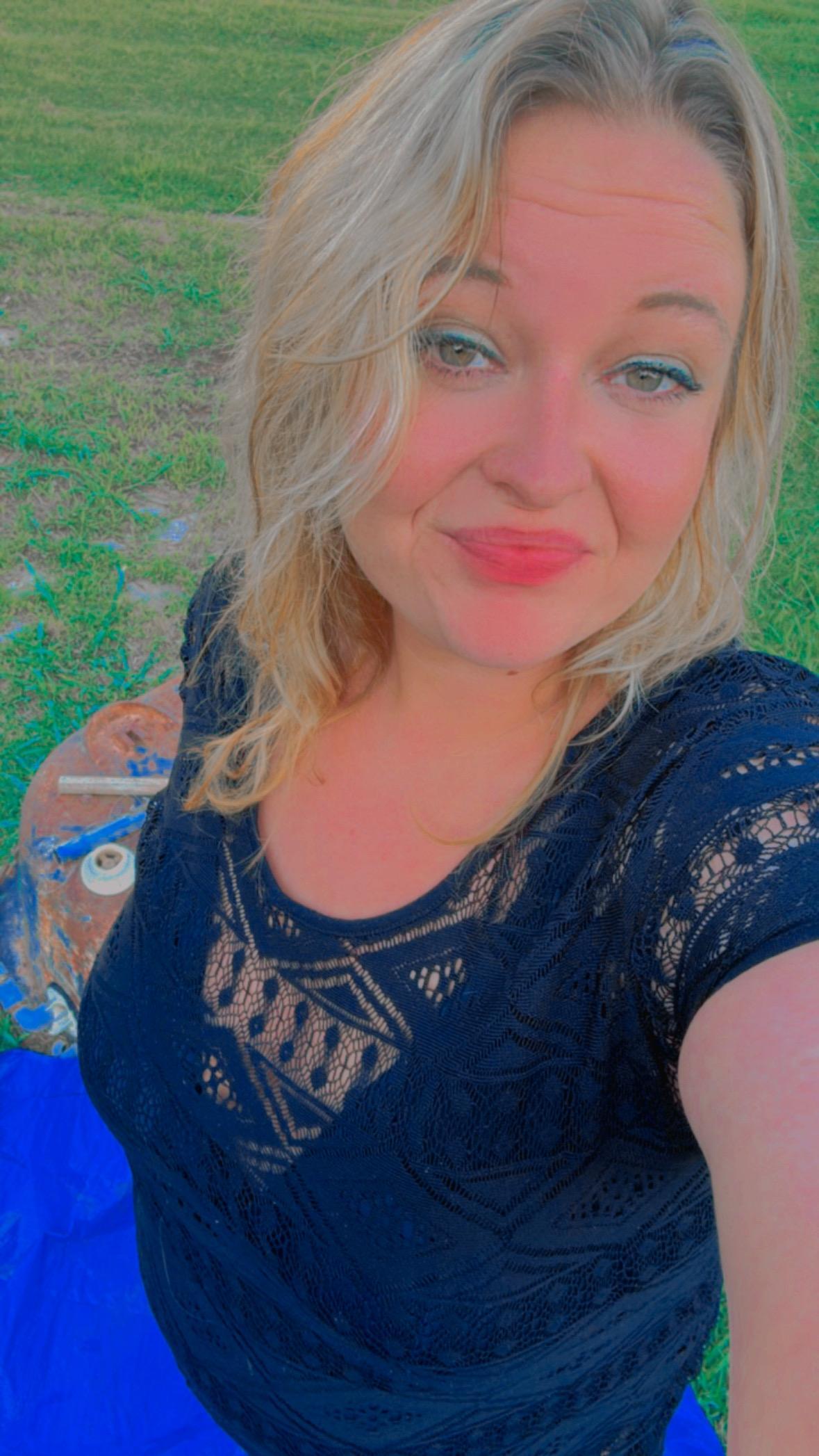 Grneyes2323 from United States