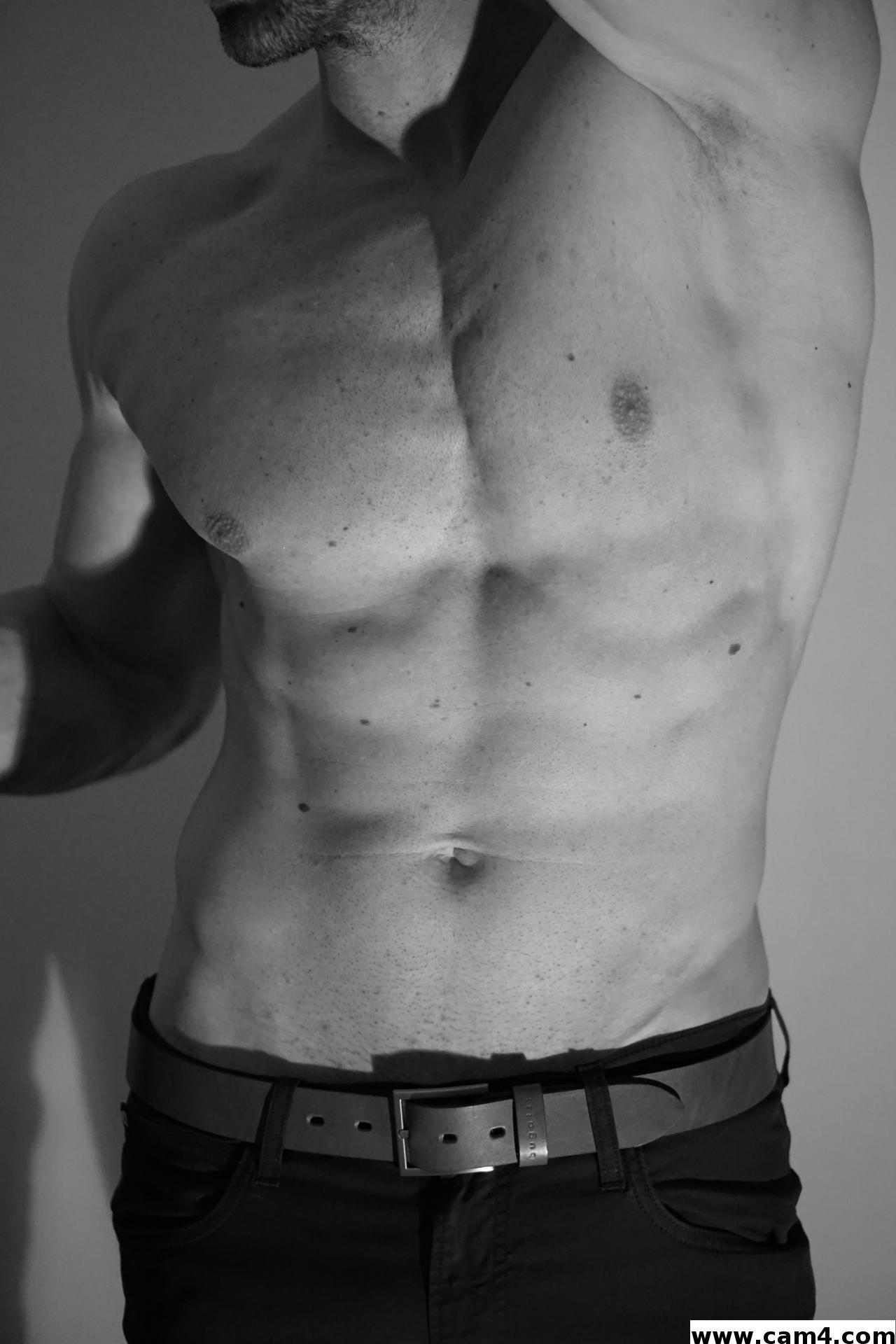 Hotbody24xxx from Germany
