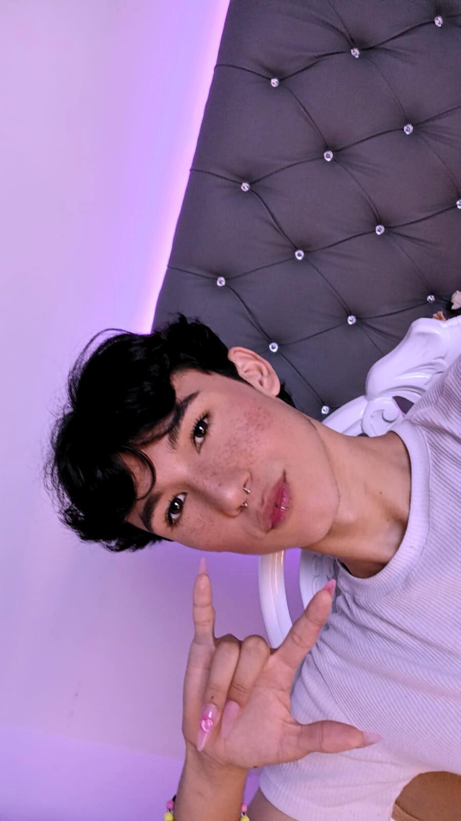 JULLIAN_ from Colombia