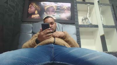 LiamBlass93 from Colombia