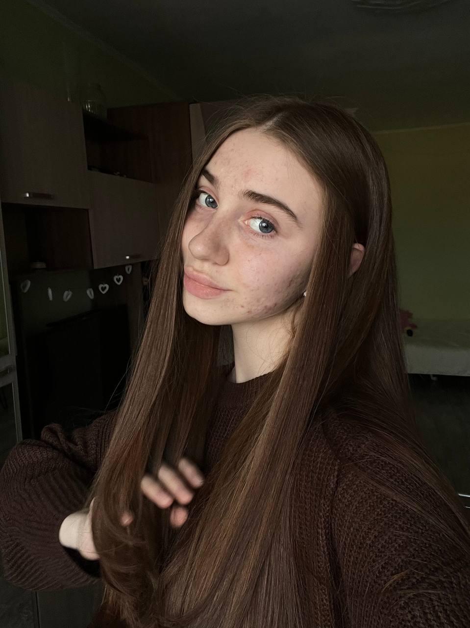 LilianHathaway from France
