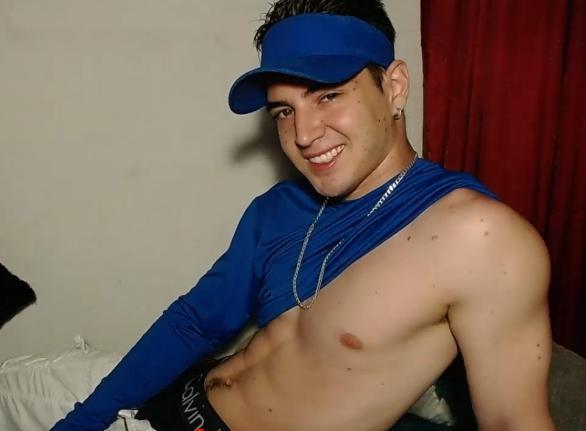 Master_Alex0 from Colombia