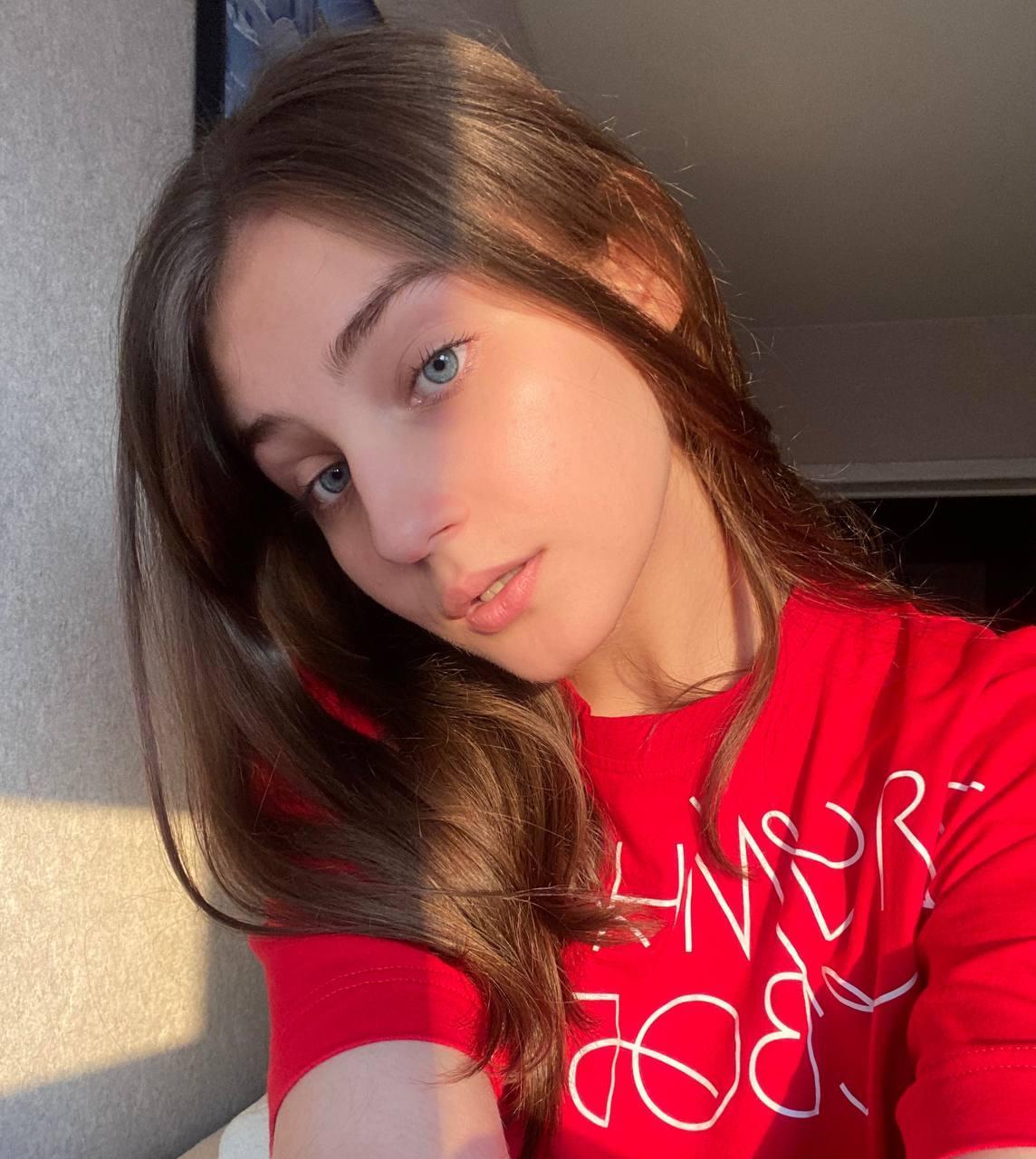 MiaSenna from Russia