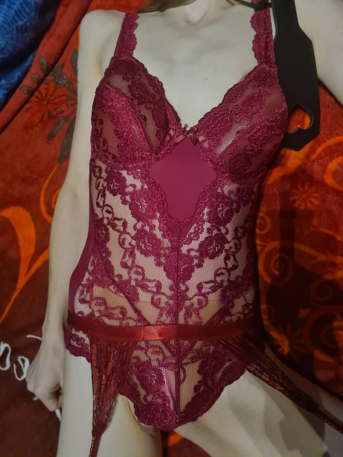 Monique2904 from Germany
