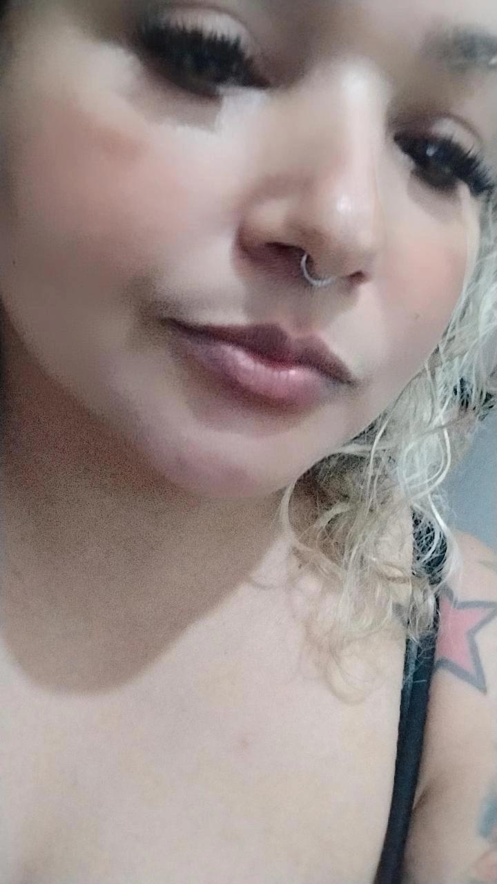 N8na from Brazil