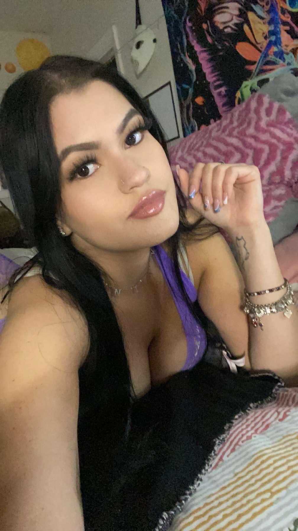 Nikkikittyx3 Profile Image