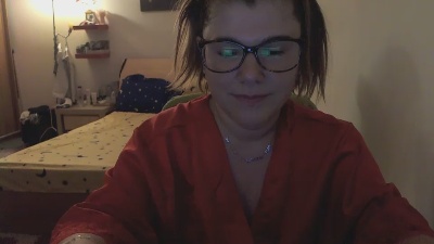 Petite_hot_puce from Belgium