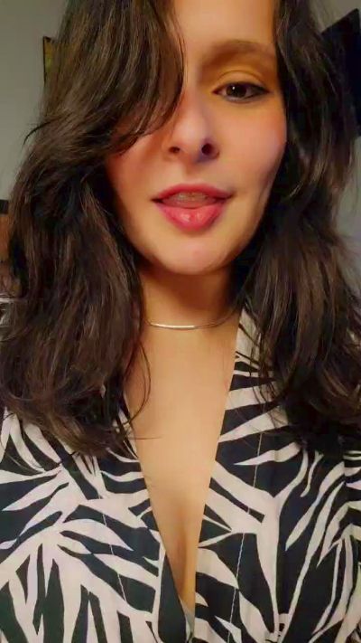 Roxannepiggy from France