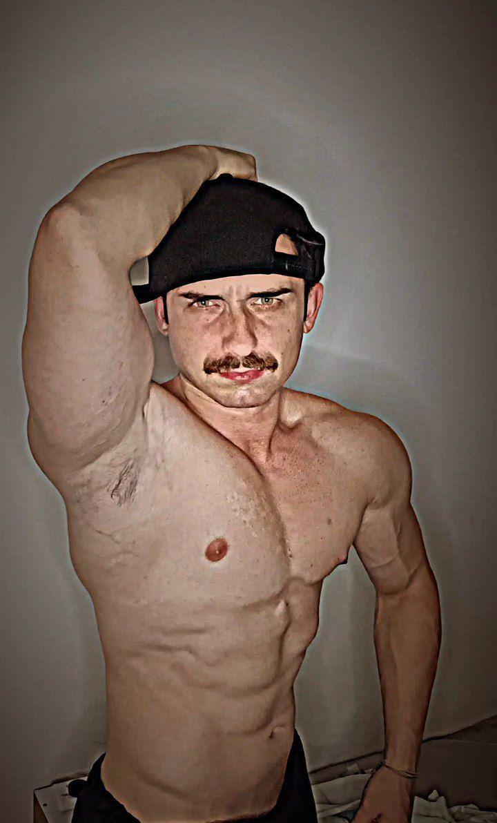 SaymonFitness from Brazil