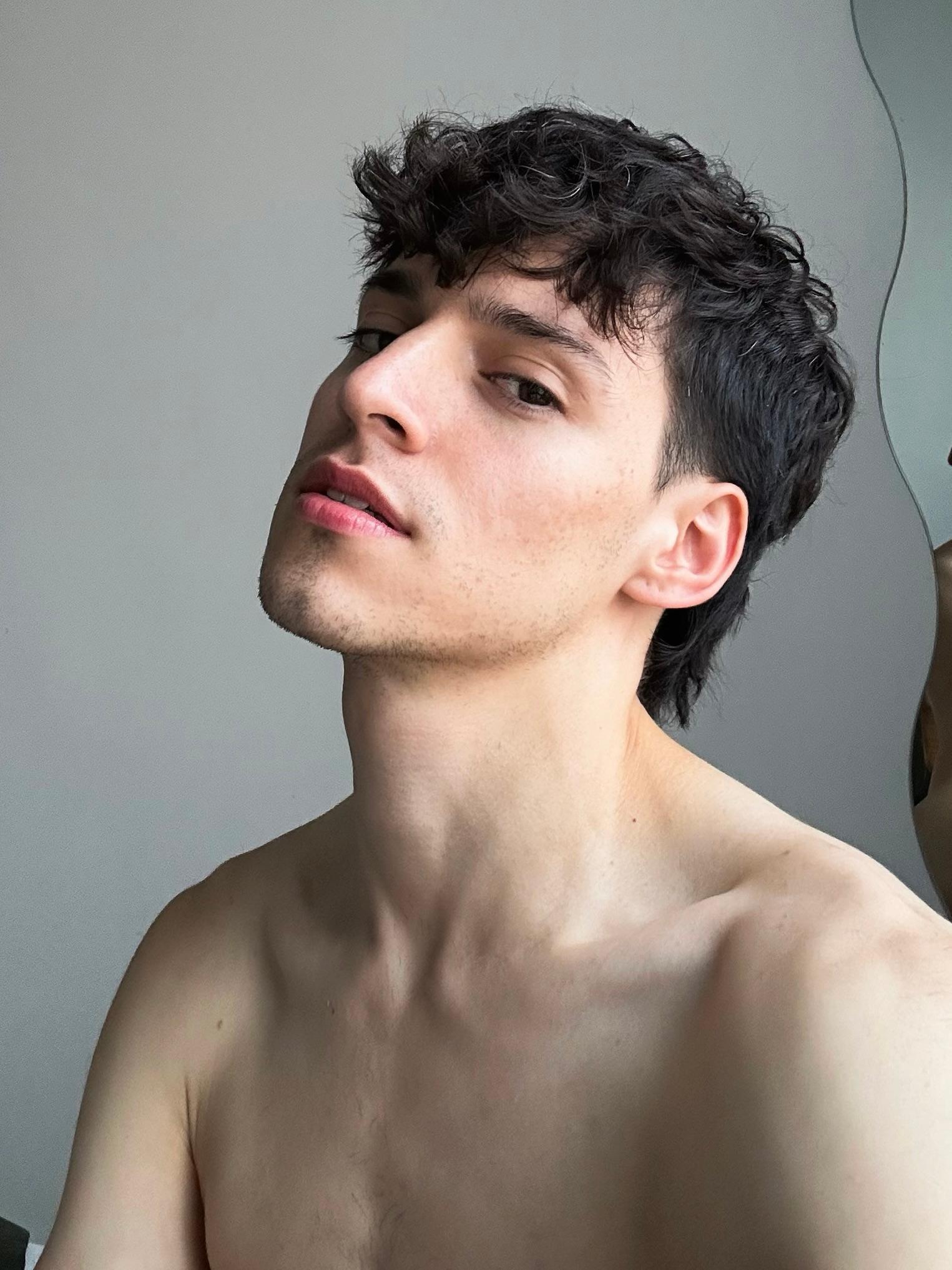 Shyboy911 from Spain