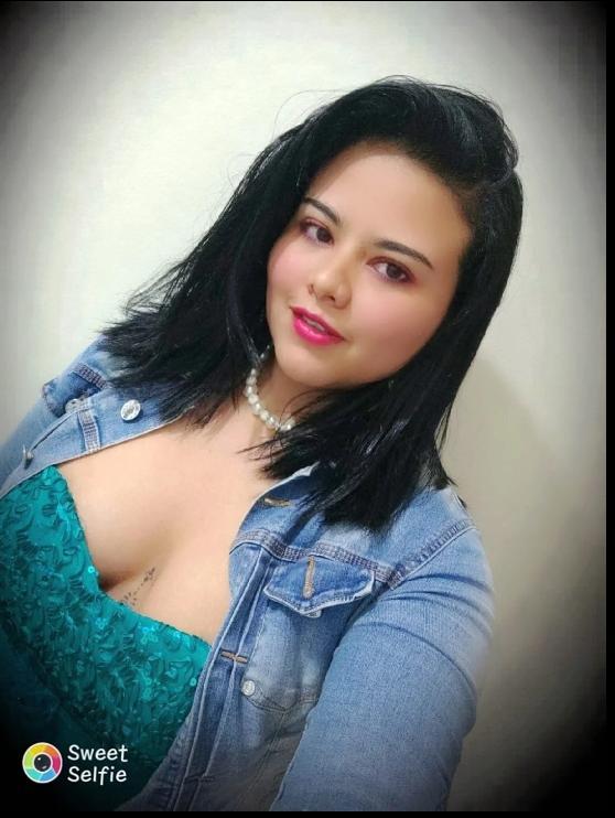 TaniaGol from United States