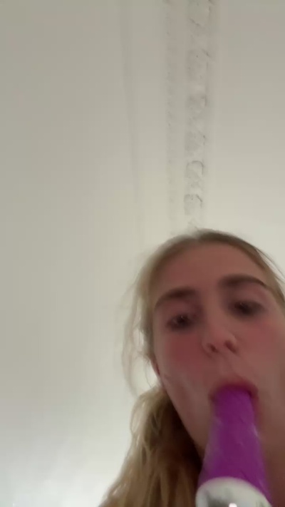 Tightteen69 from United Kingdom