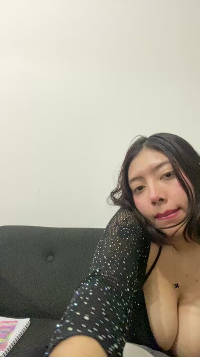 Waifuprohibida from Argentina
