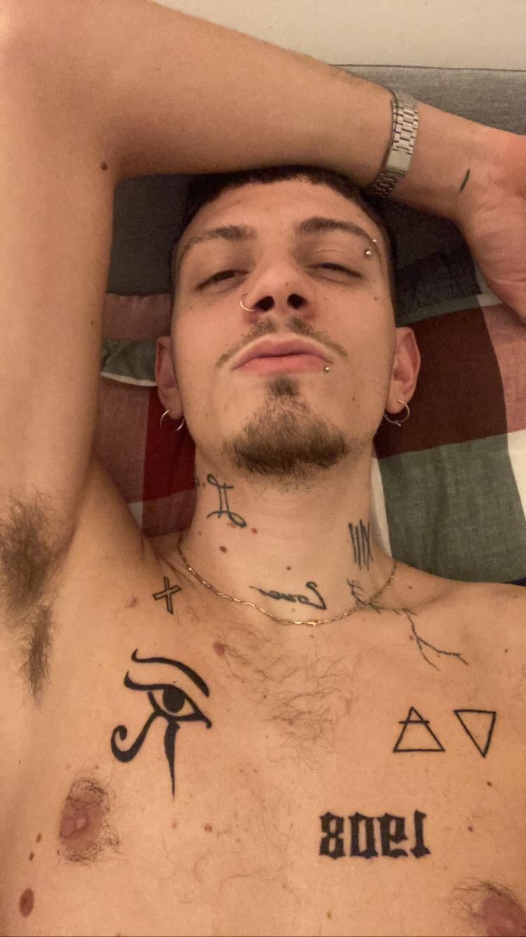 Xxxciroxxx from Italy