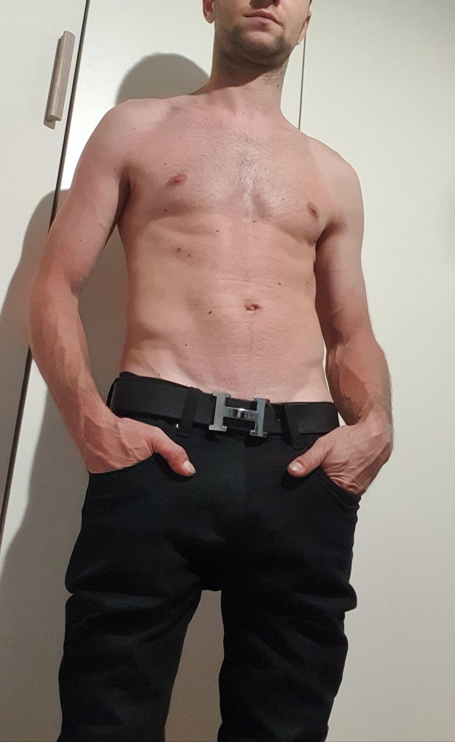 YoungItalian7 from Italy