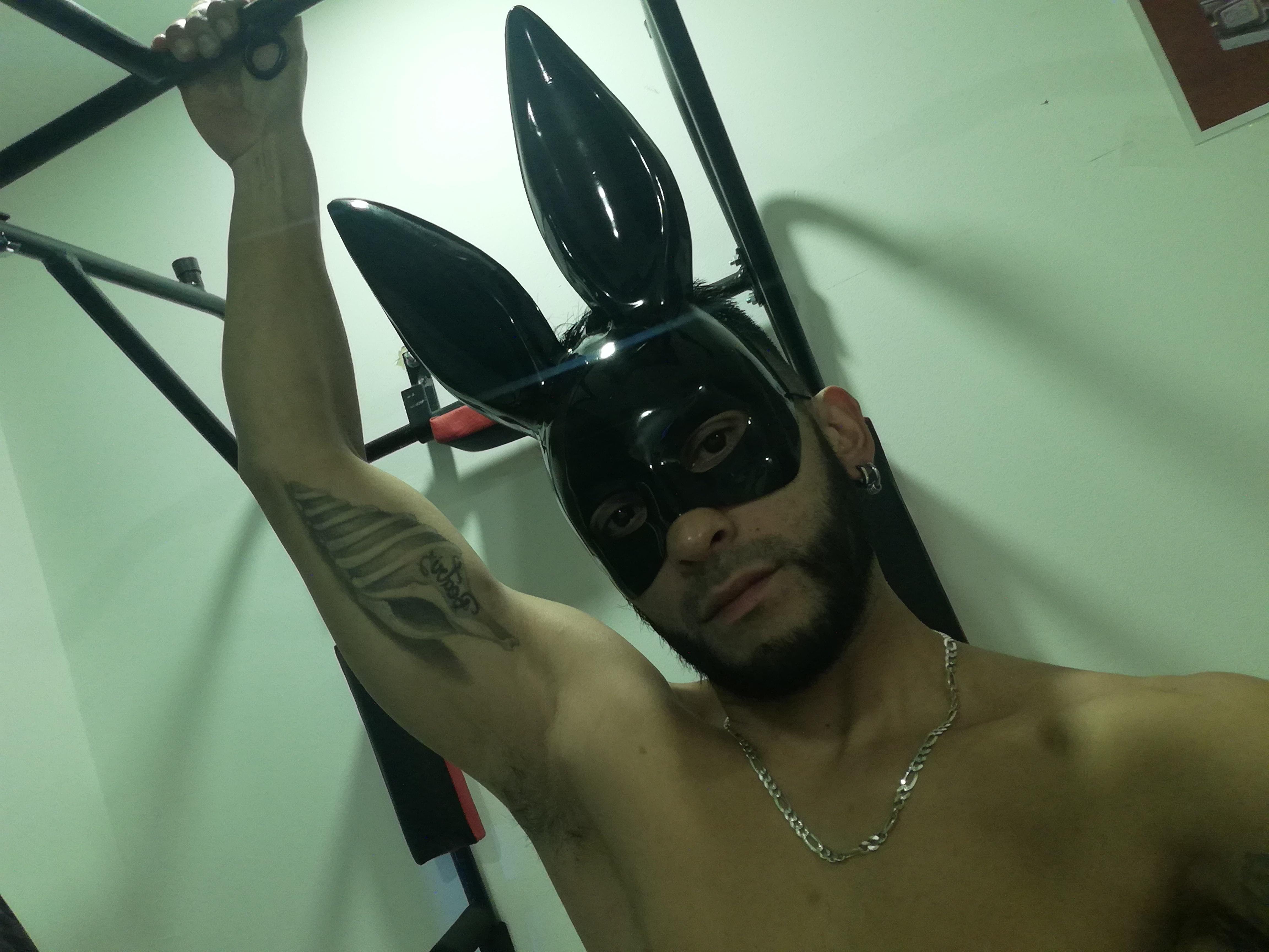 androd666 from Colombia