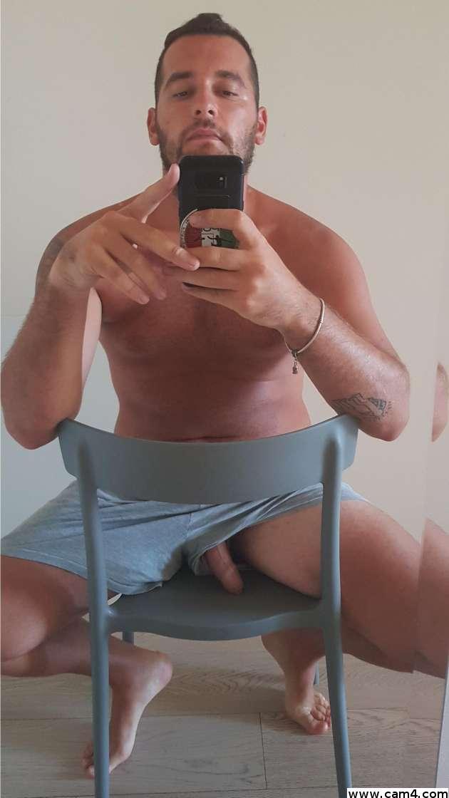 azzo22 from Italy