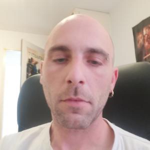benj_Bi_893234 from Switzerland