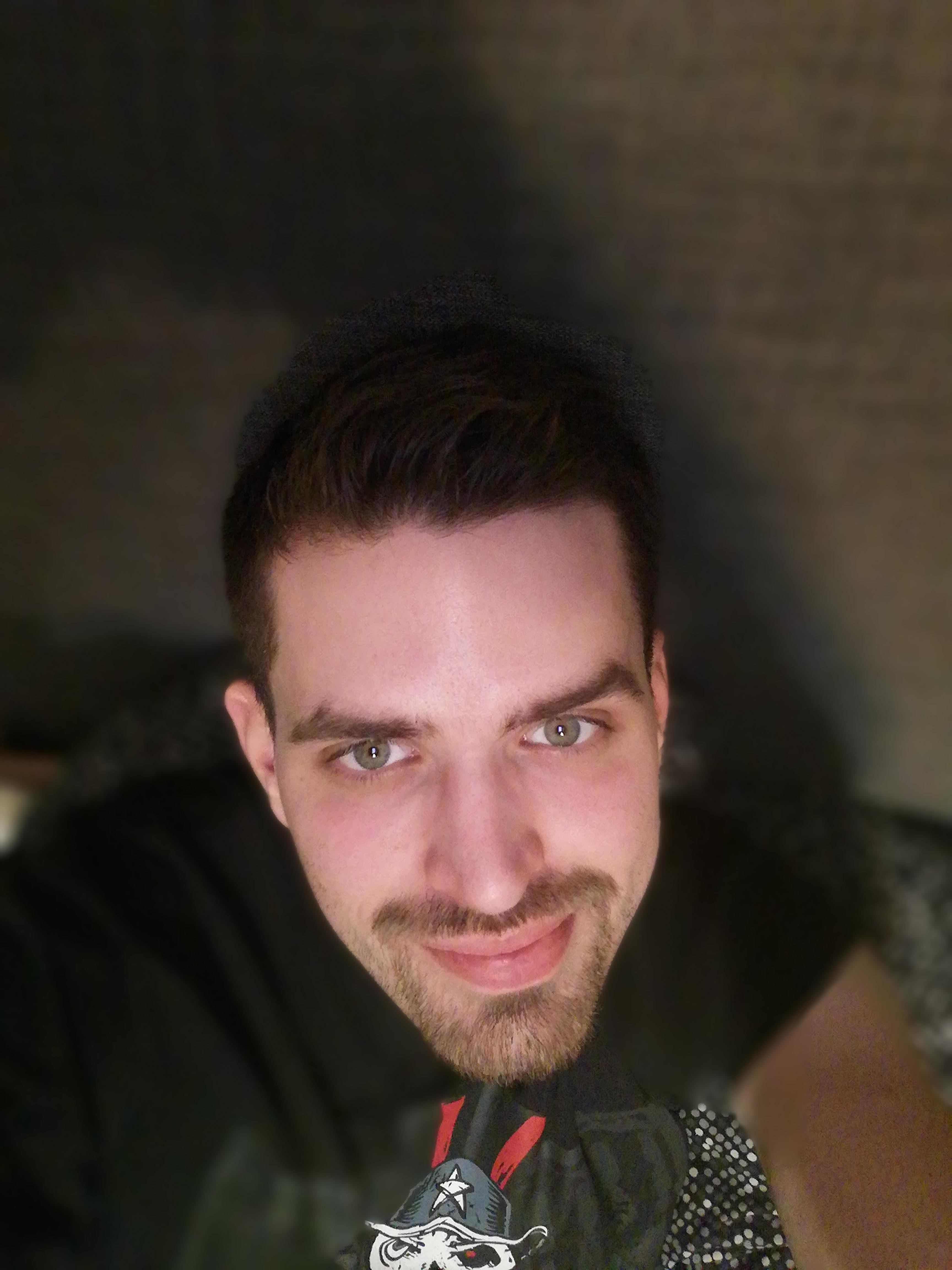 charles9410 from Sweden