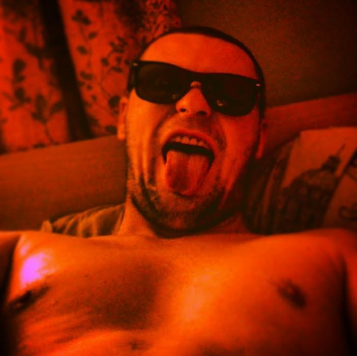 dead572xxx from United Kingdom