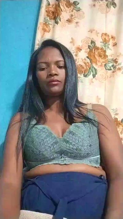 diana418 from Madagascar
