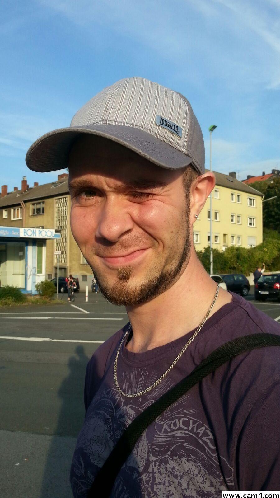 flo86xxx from Germany