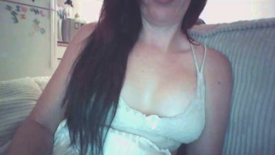 lauraxx5 from France
