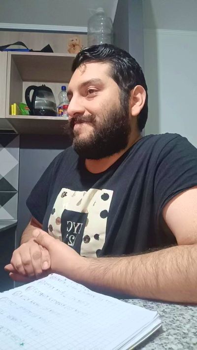 leomarquez1994 from Chile