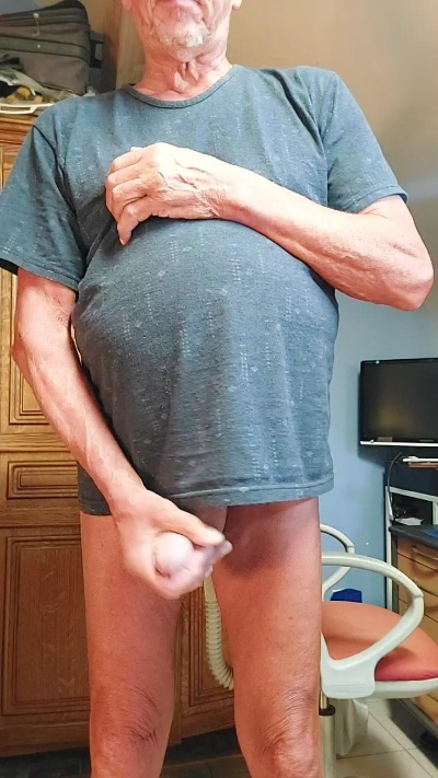 loulou2955 from Belgium