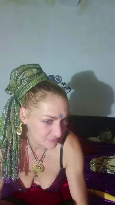 manuella19 from France
