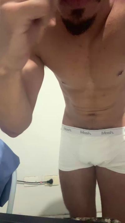 mlkhot5 from Brazil