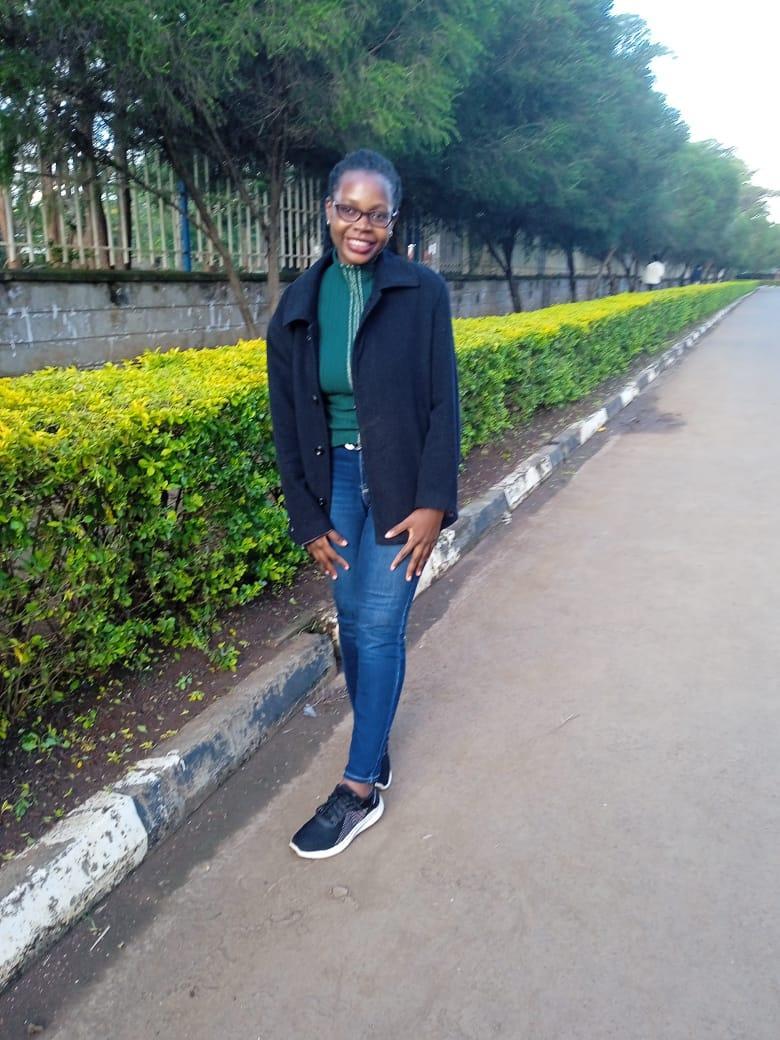 petitehotgirl from Kenya