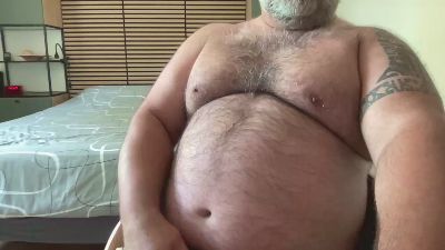 pissbear_sexy from France