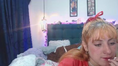 sarahlovesu from France