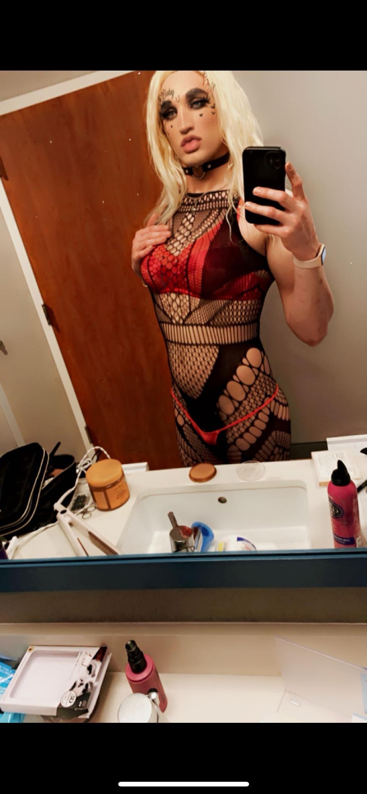 sissydanni1 from United States