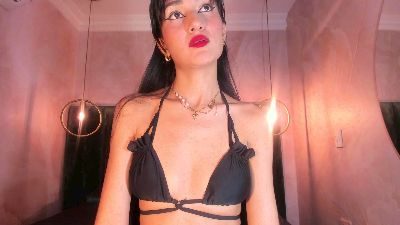 sylvialeos_ from United States