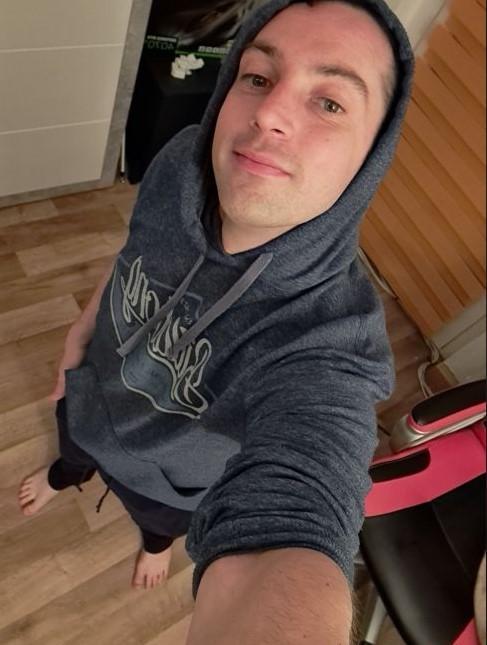 tonibiteen21 from Germany