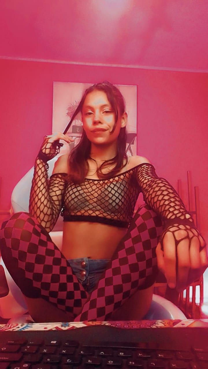 victoria_salas from Colombia